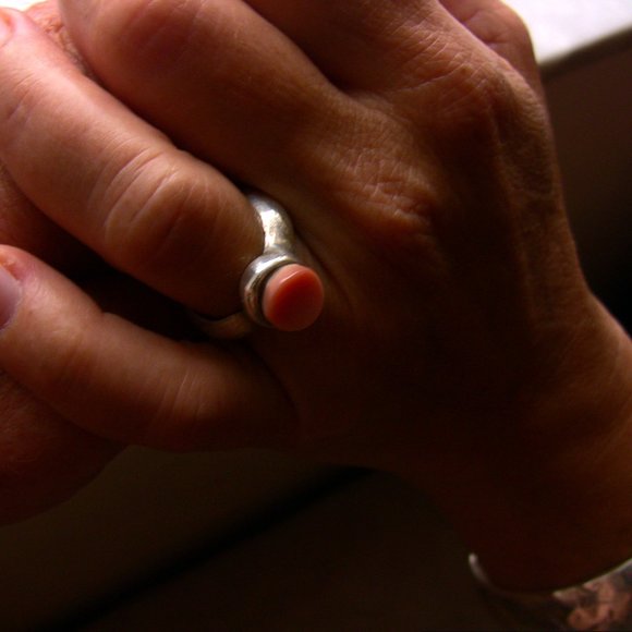 Pink Conch Shell handmade ring - Picture 3 of 8